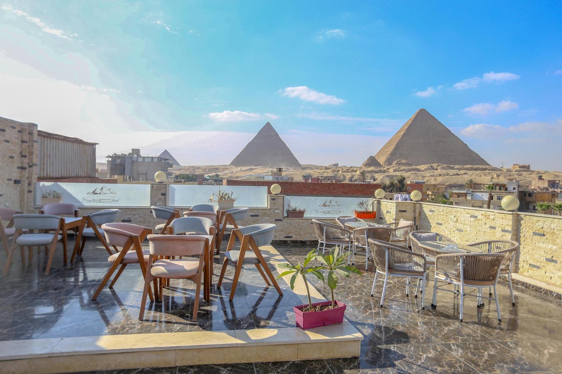 Pyramids Khufu Solar Boat Hotel