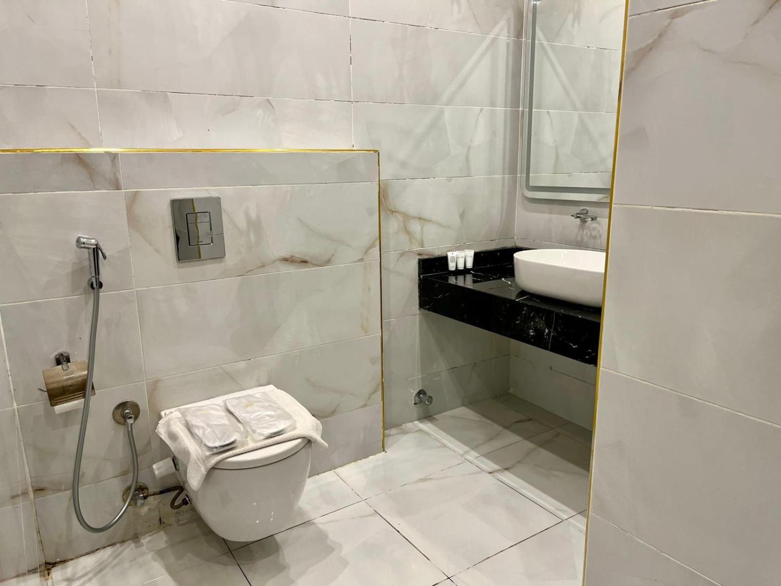 Nefertiti Royal Hotel - Photo 8