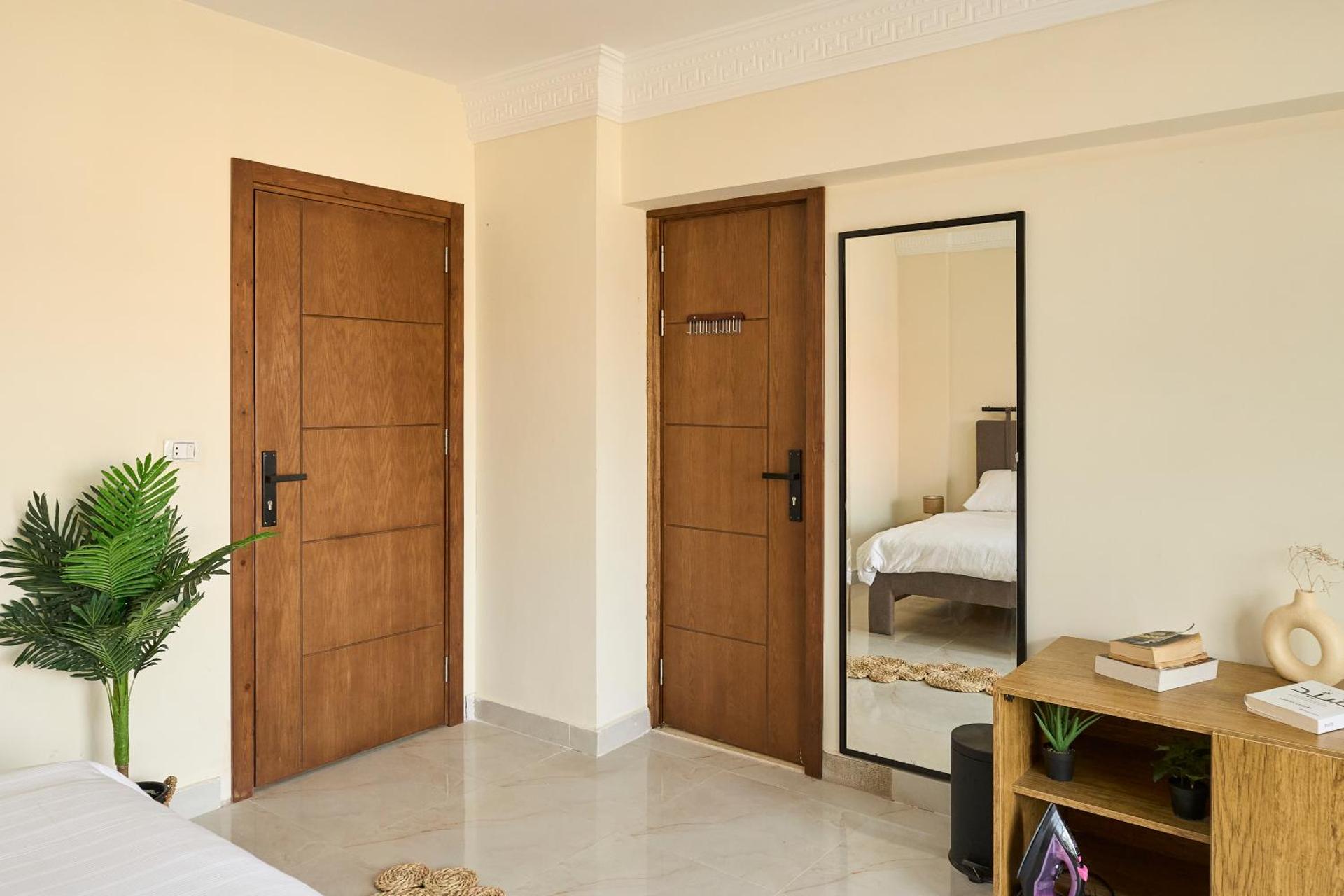 Jira Inn Hotel - چيران - Photo 96