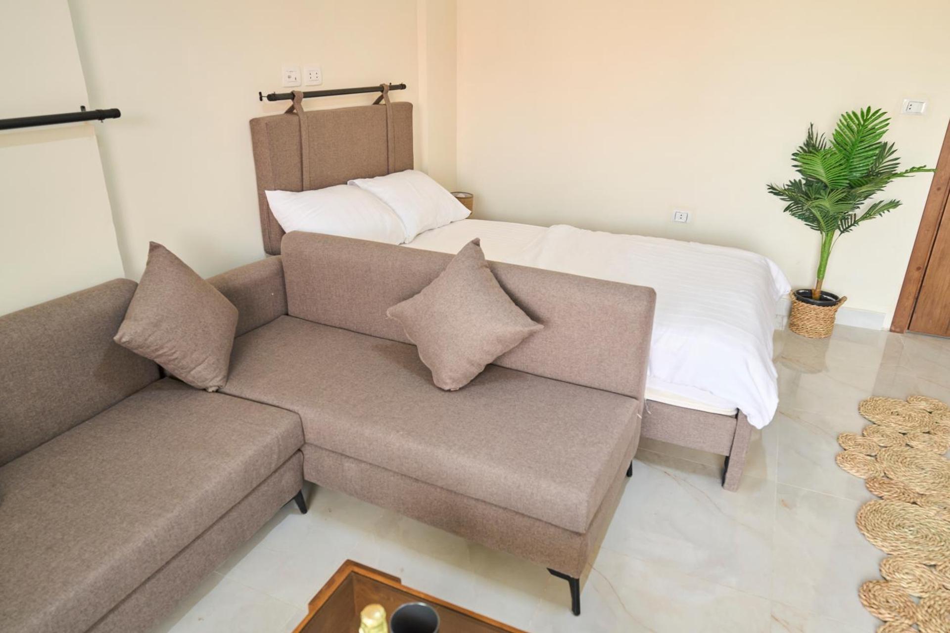 Jira Inn Hotel - چيران - Photo 102