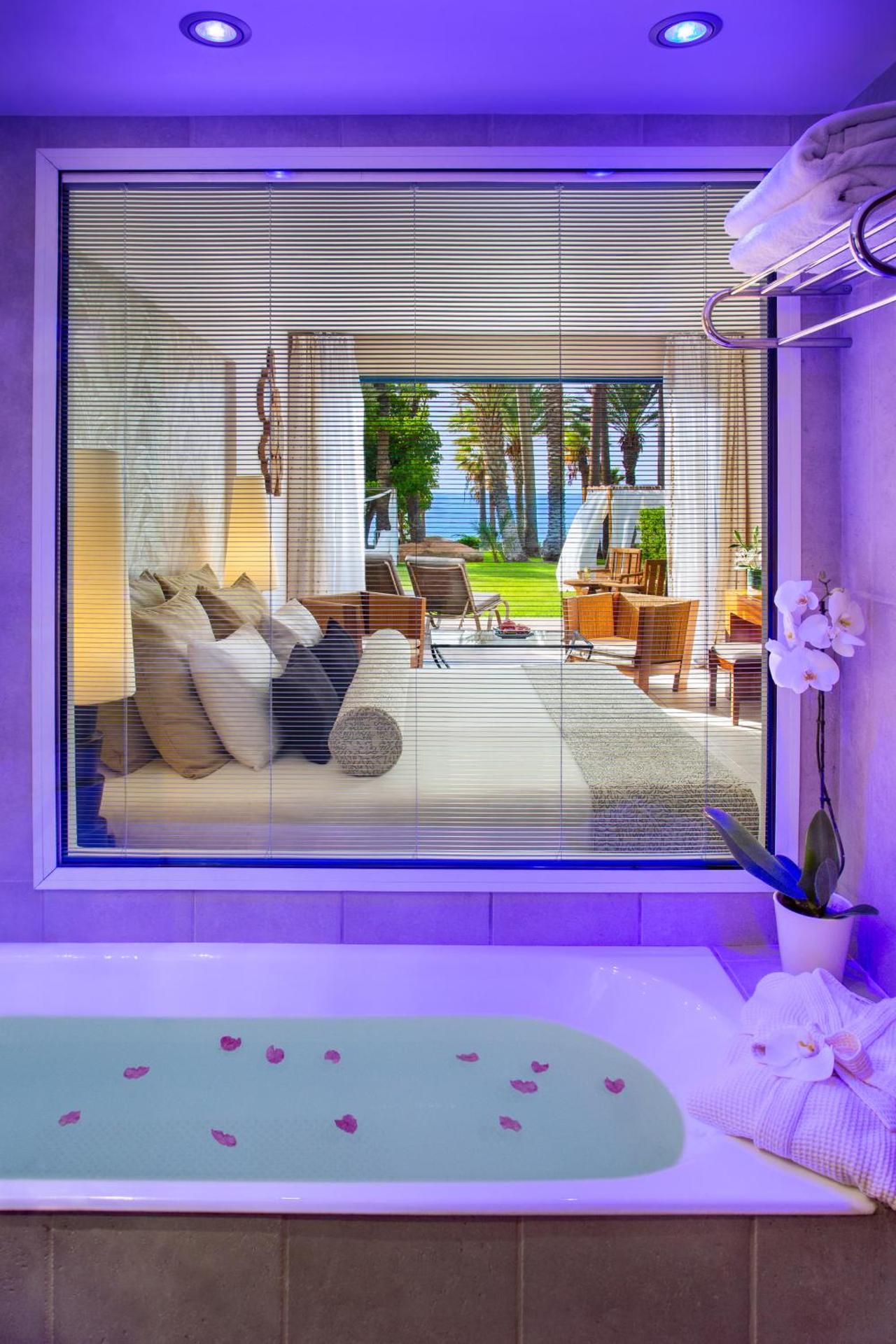 Azia Resort & Spa - Photo 30