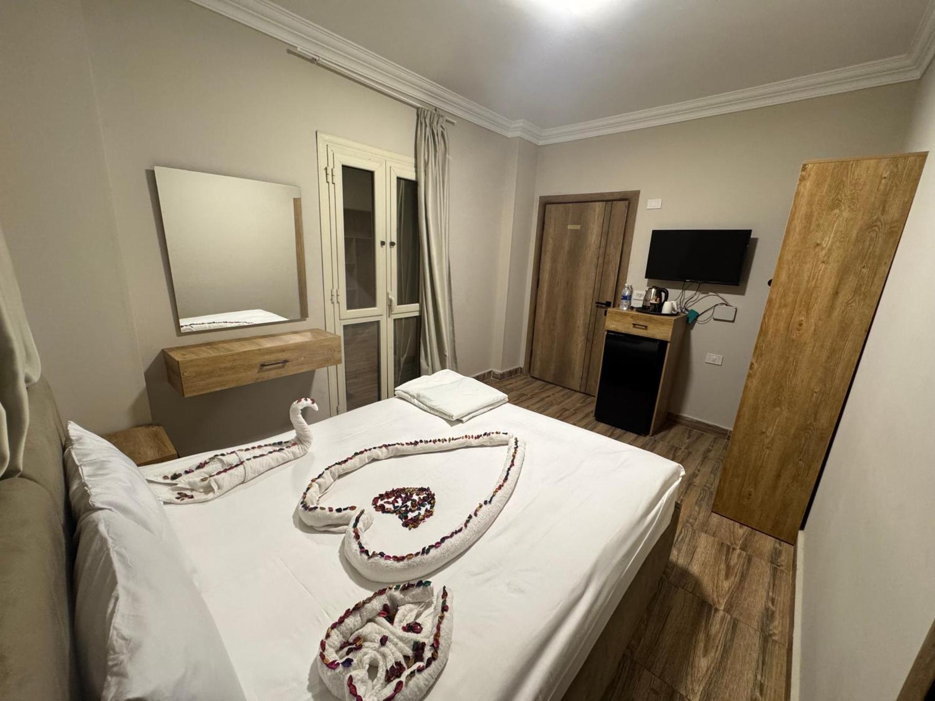 Makani Pyramids INN - Photo 52