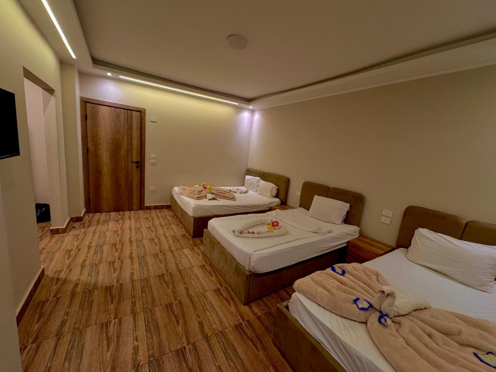 Makani Pyramids INN - Photo 15