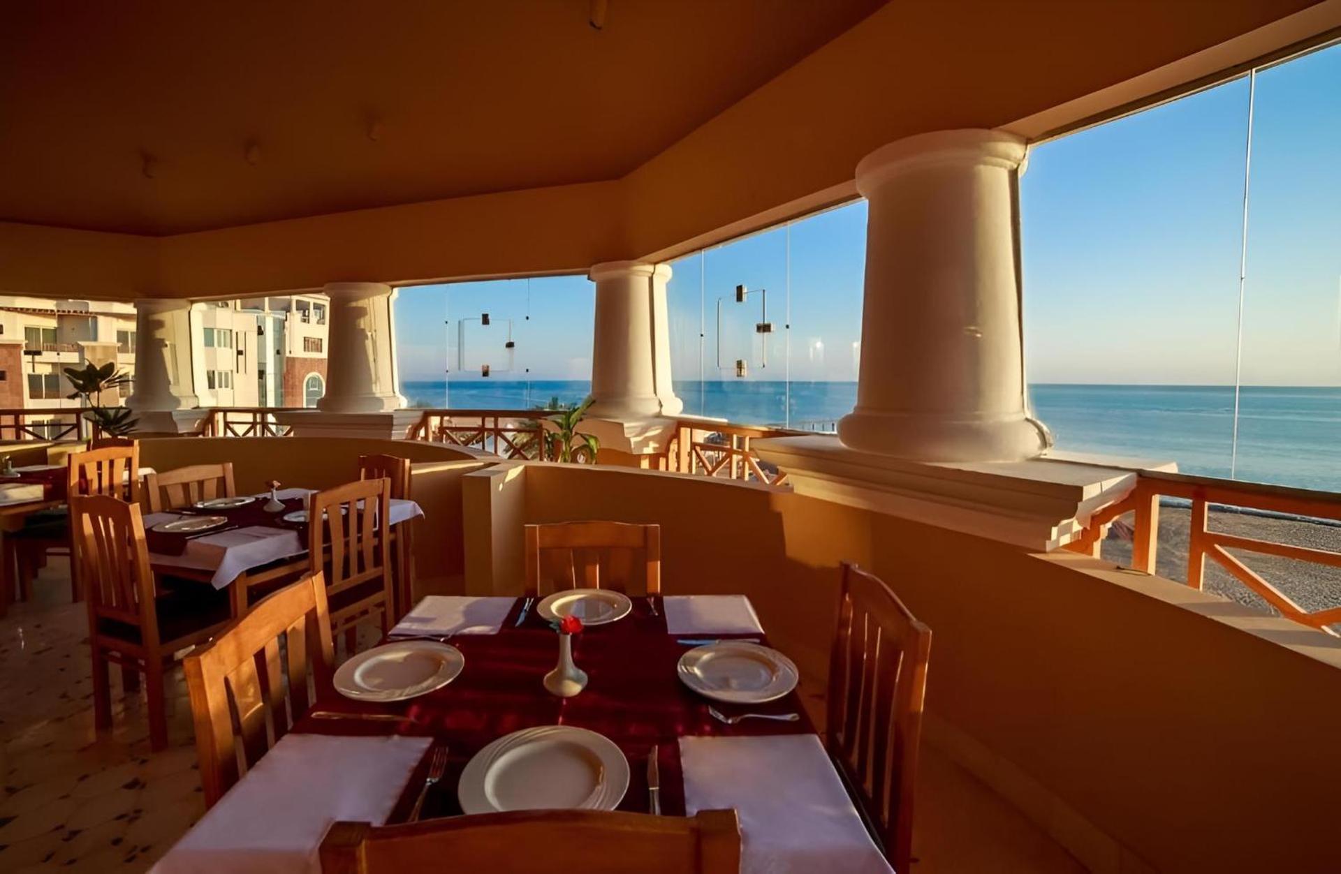 Royal Beach Boutique Hotel