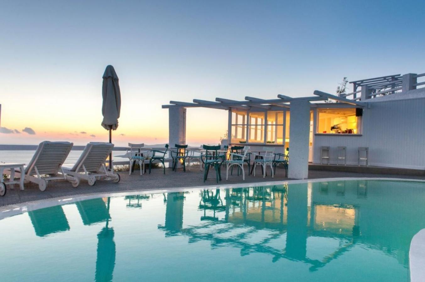 Artemis Suites - Photo 2