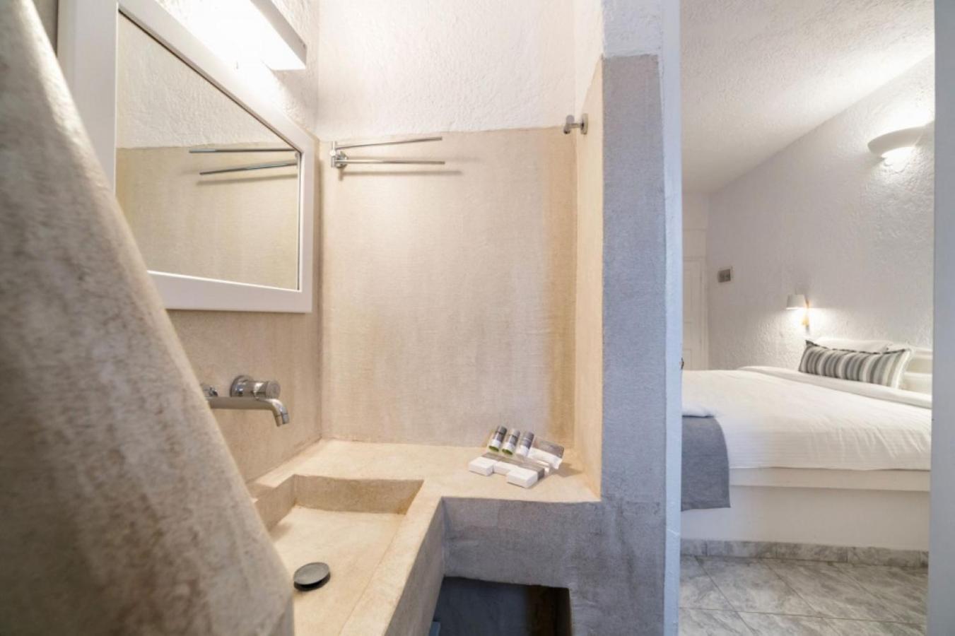 Artemis Suites - Photo 8
