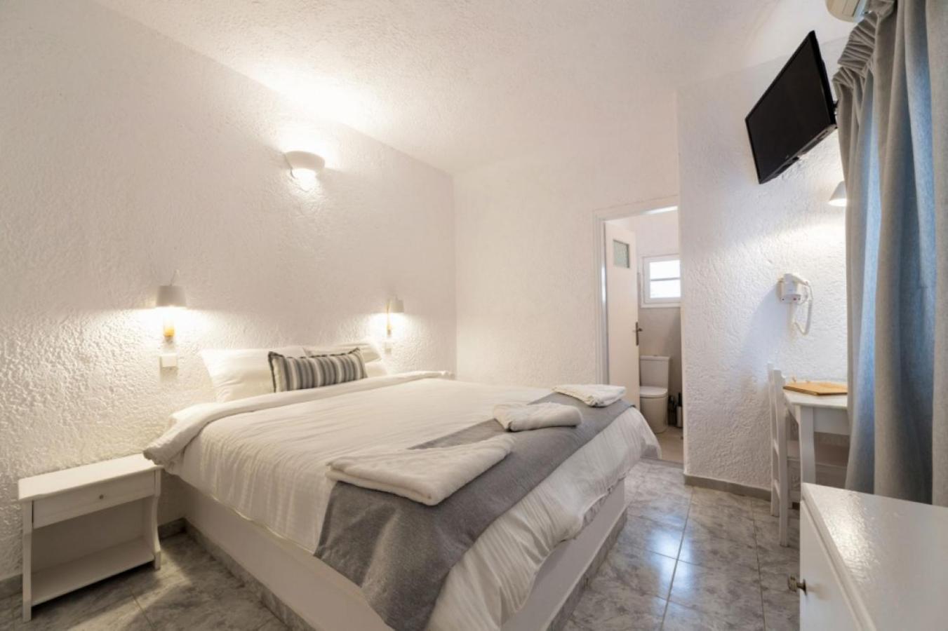 Artemis Suites - Photo 6