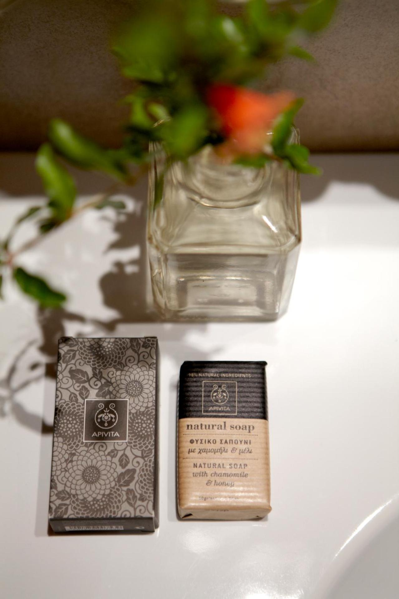 Avra Private Suites - Photo 181