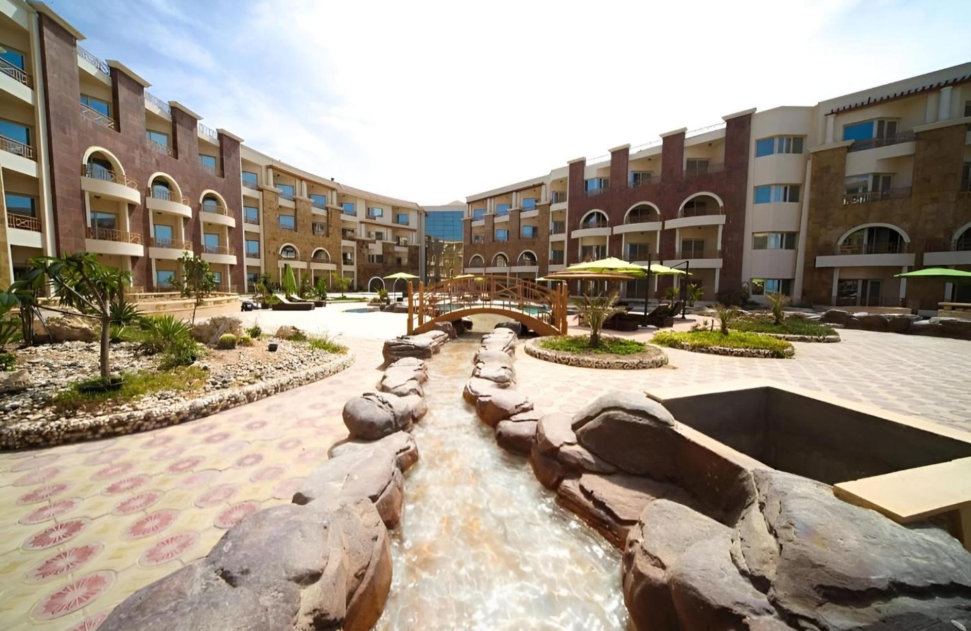 Royal Beach Boutique Hotel - Photo 56