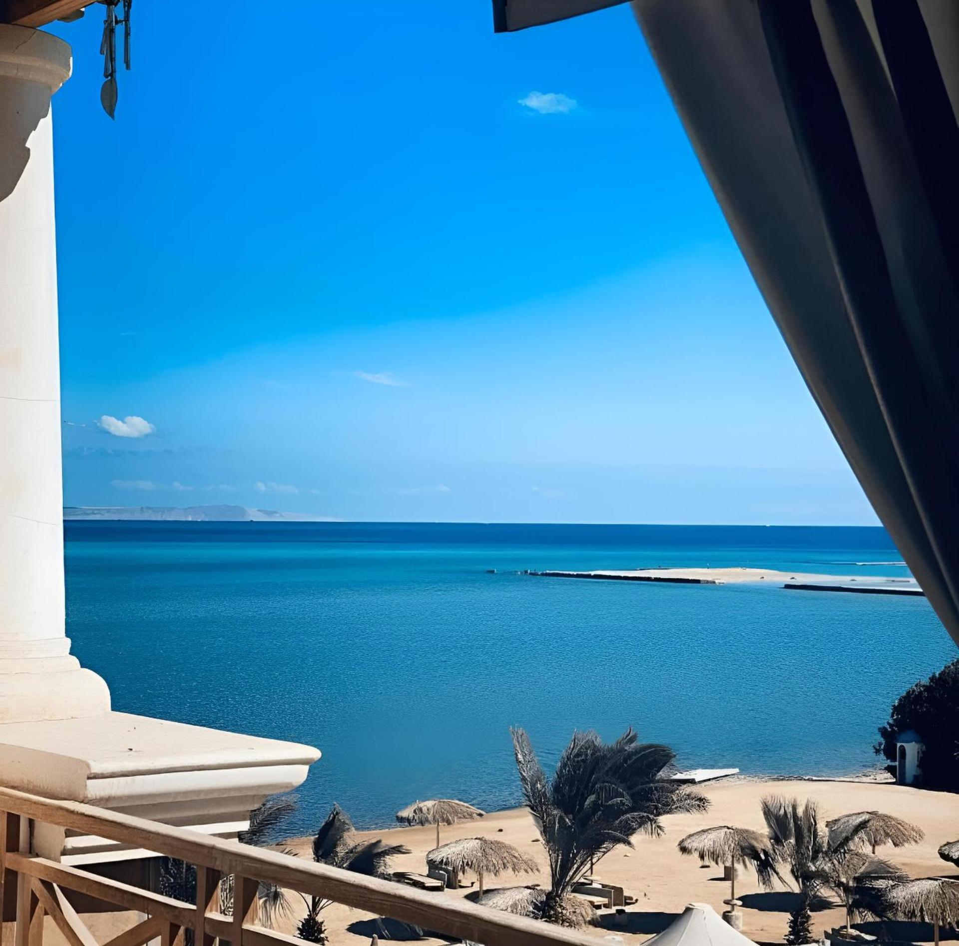 Royal Beach Boutique Hotel - Photo 11