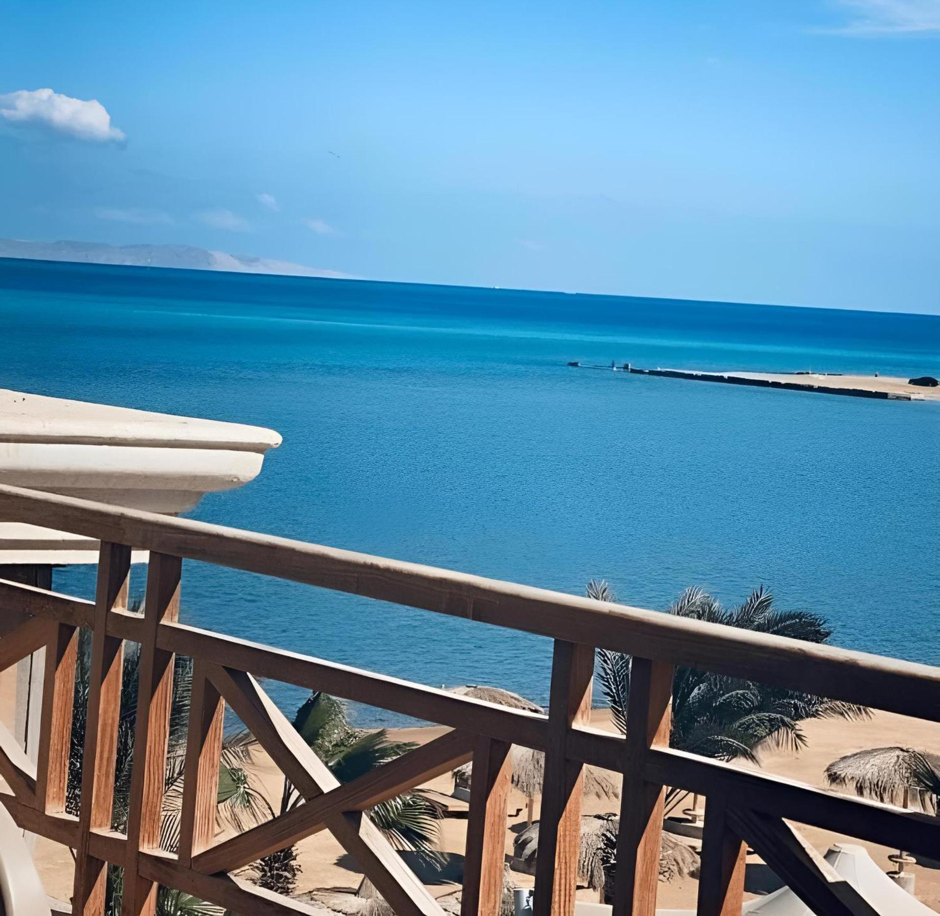 Royal Beach Boutique Hotel - Photo 7