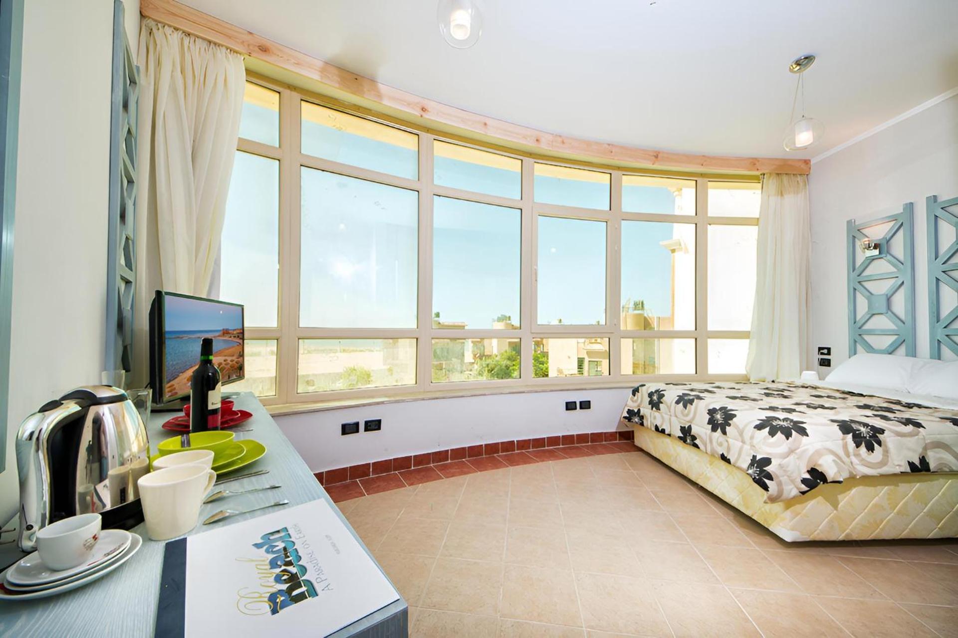 Royal Beach Boutique Hotel - Photo 44