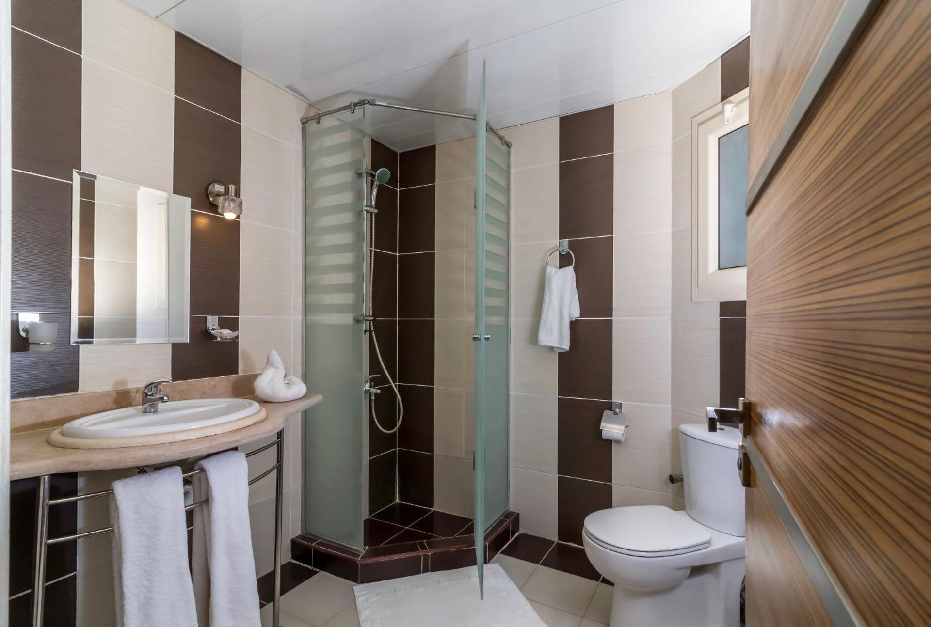 Royal Beach Boutique Hotel - Photo 29