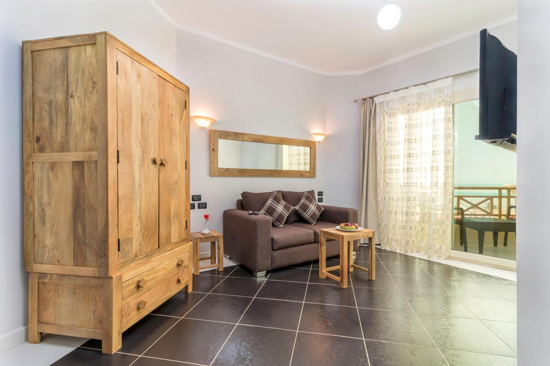 Royal Beach Boutique Hotel - Photo 70