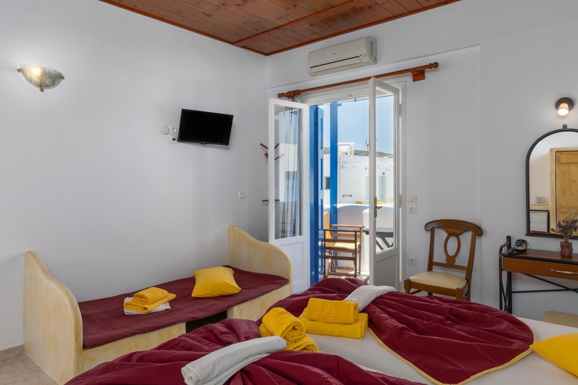 Apollon Rooms - Photo 13