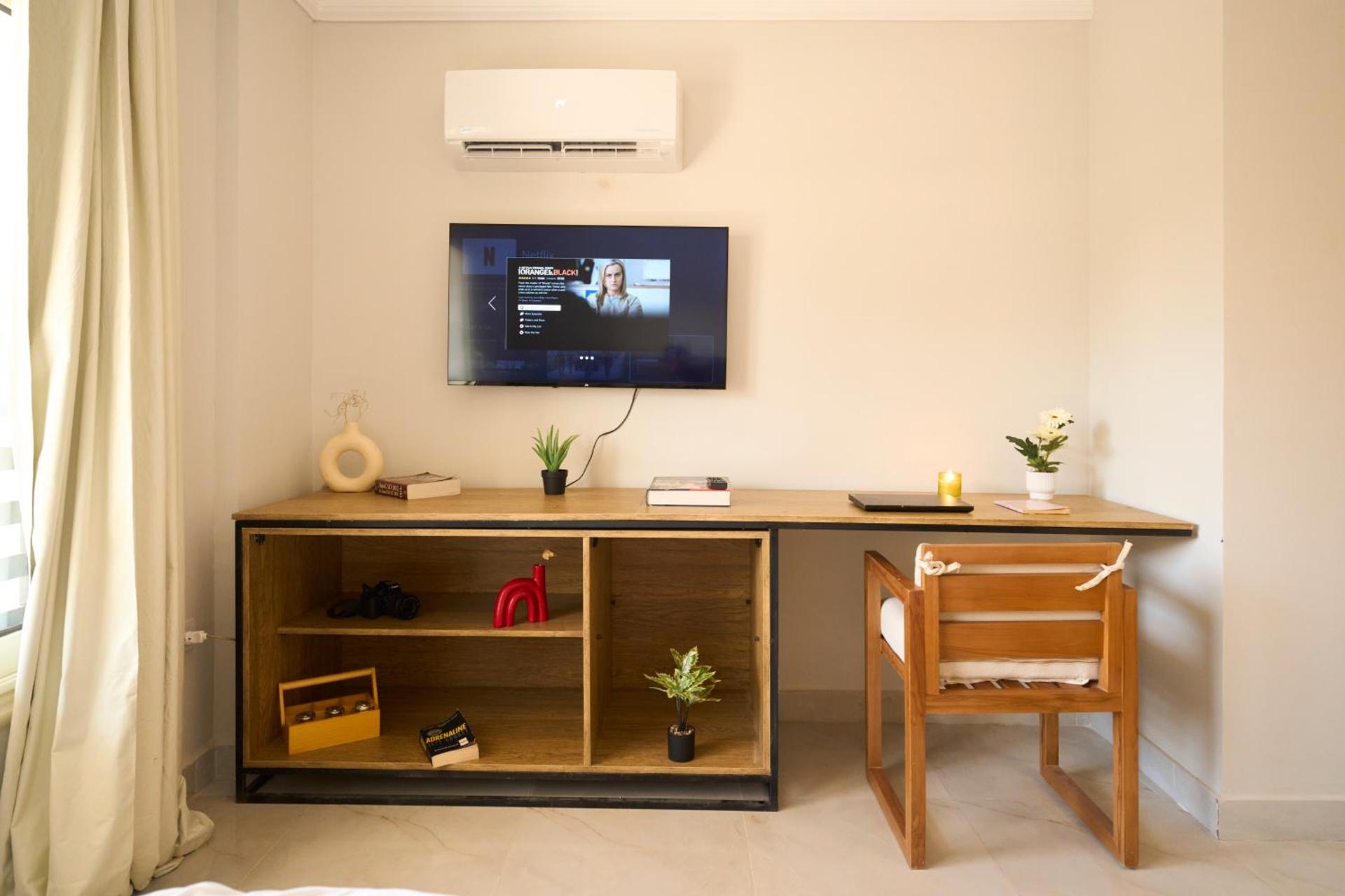 Jira Inn Hotel - چيران - Photo 27