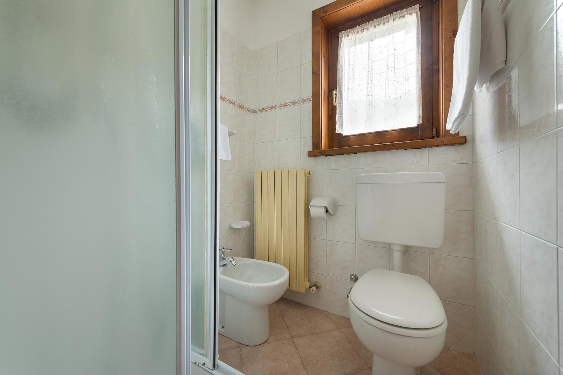 Studio (2 Adults) - Photo 2