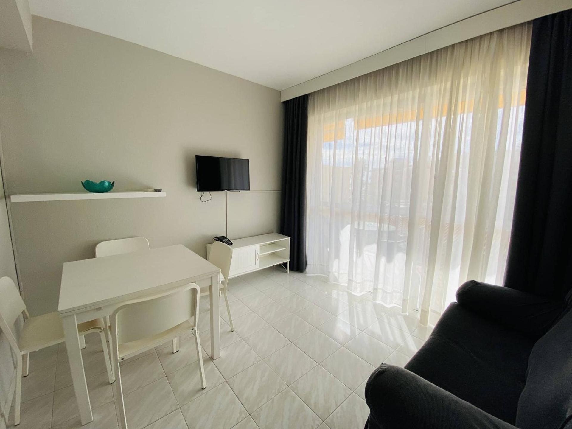 Apartamentos Los Jazmines - Photo 22