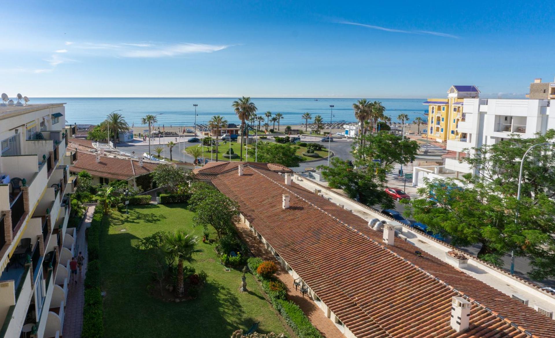 Apartamentos Los Jazmines - Photo 3