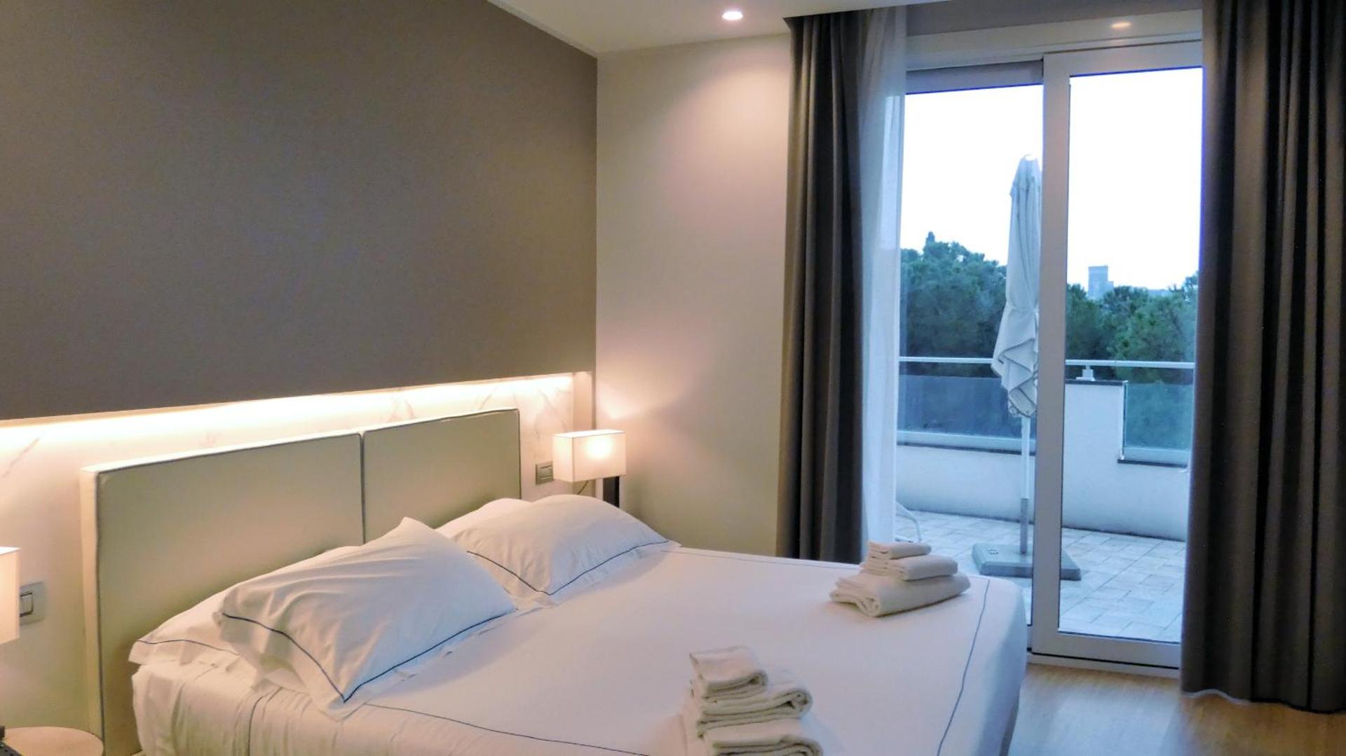 Hotel Byron - Photo 31