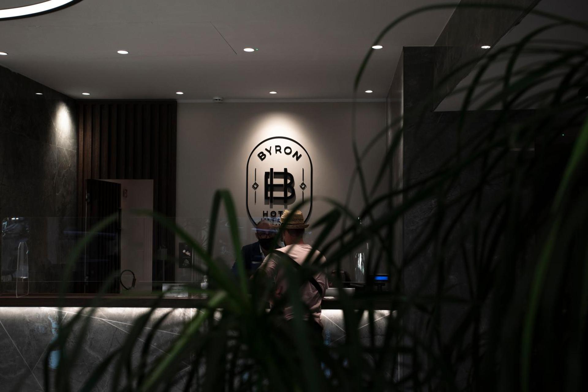 Hotel Byron - Photo 17