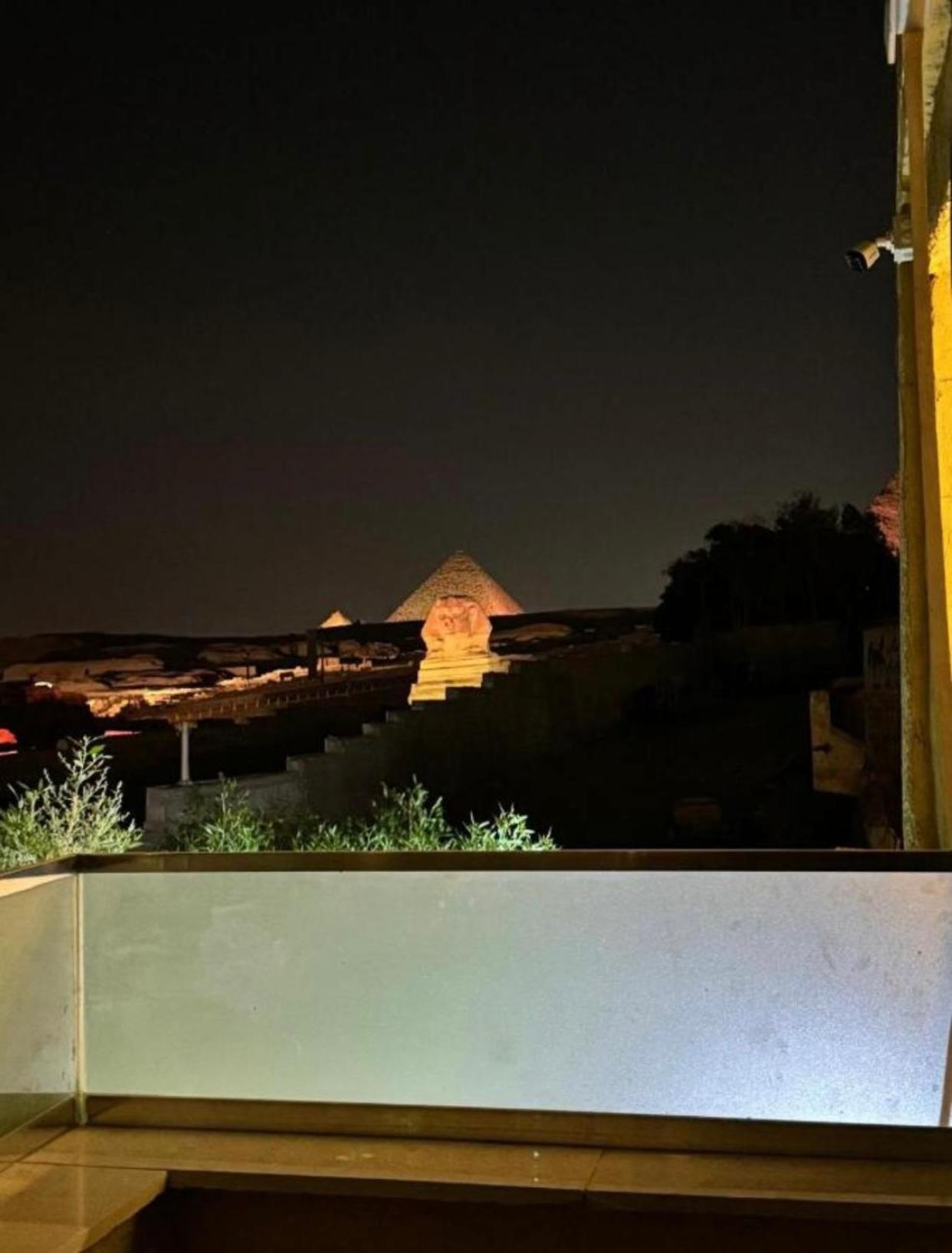 Lyra Pyramids Inn - Photo 45