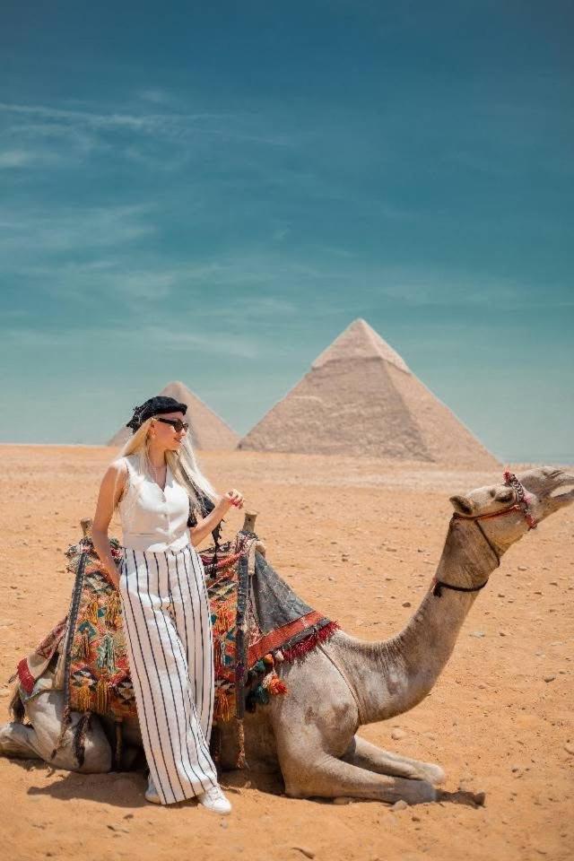 Lyra Pyramids Inn - Photo 9