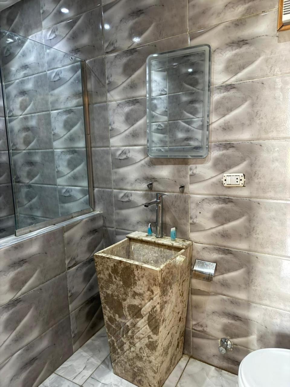 The moon pyramids view - Photo 37