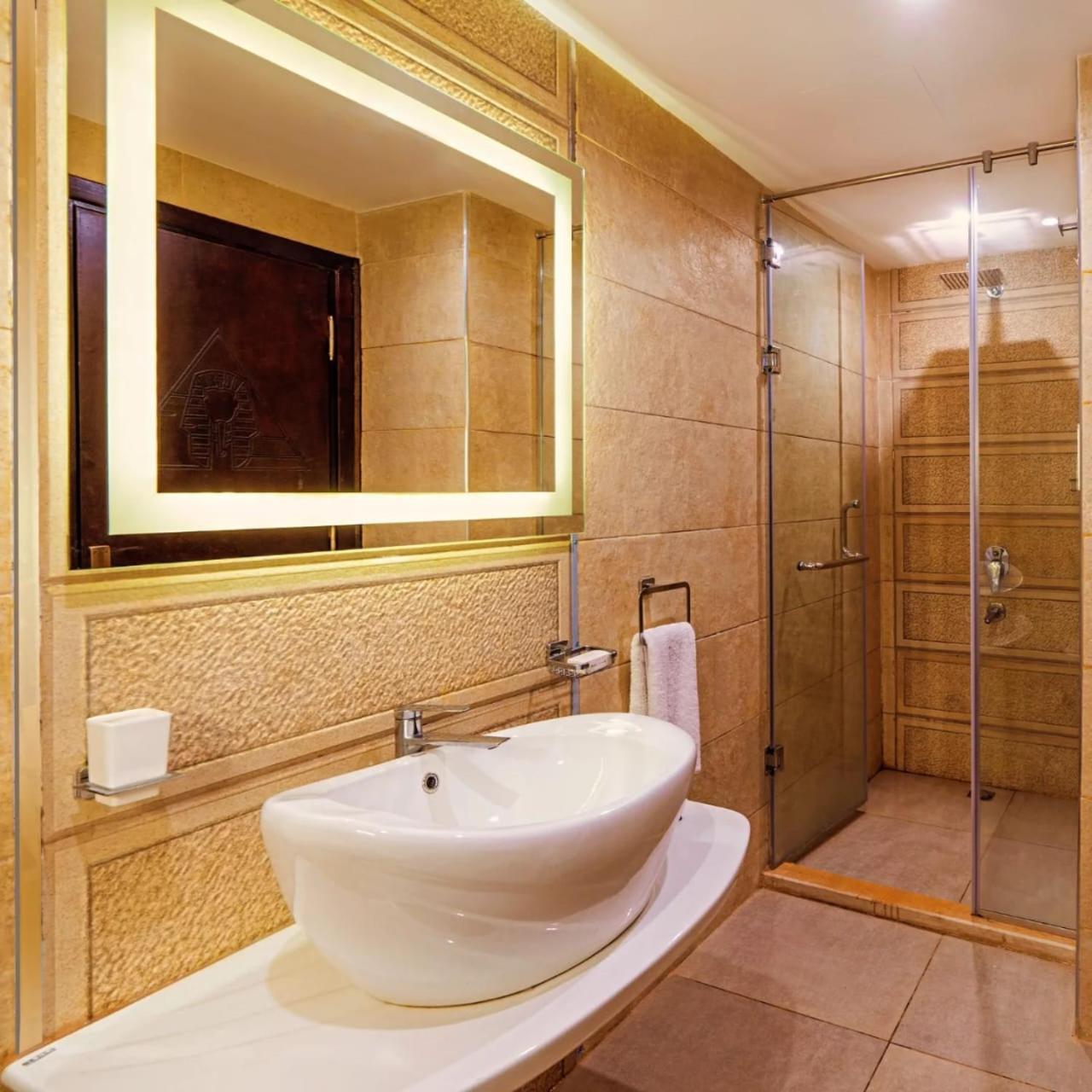 Z pyramids view - Photo 5