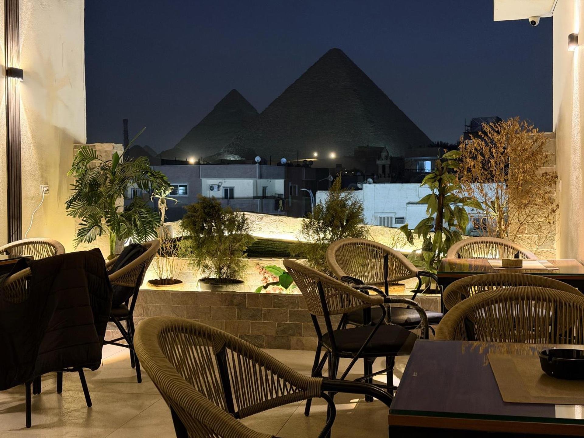 Z pyramids view - Photo 3