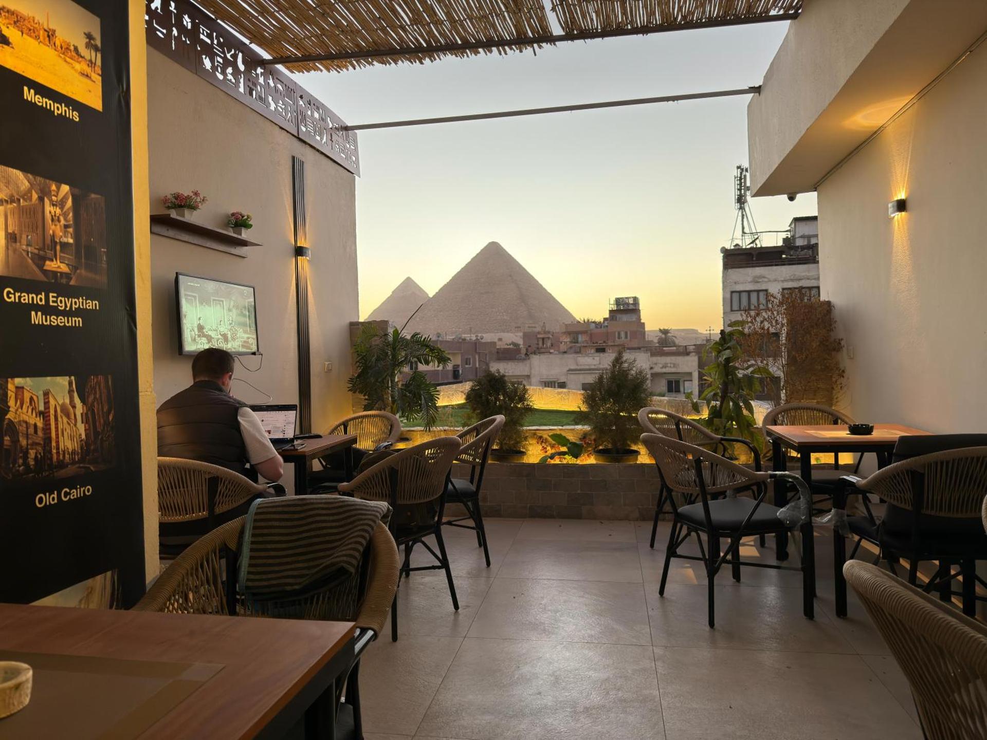 Z pyramids view - Photo 2