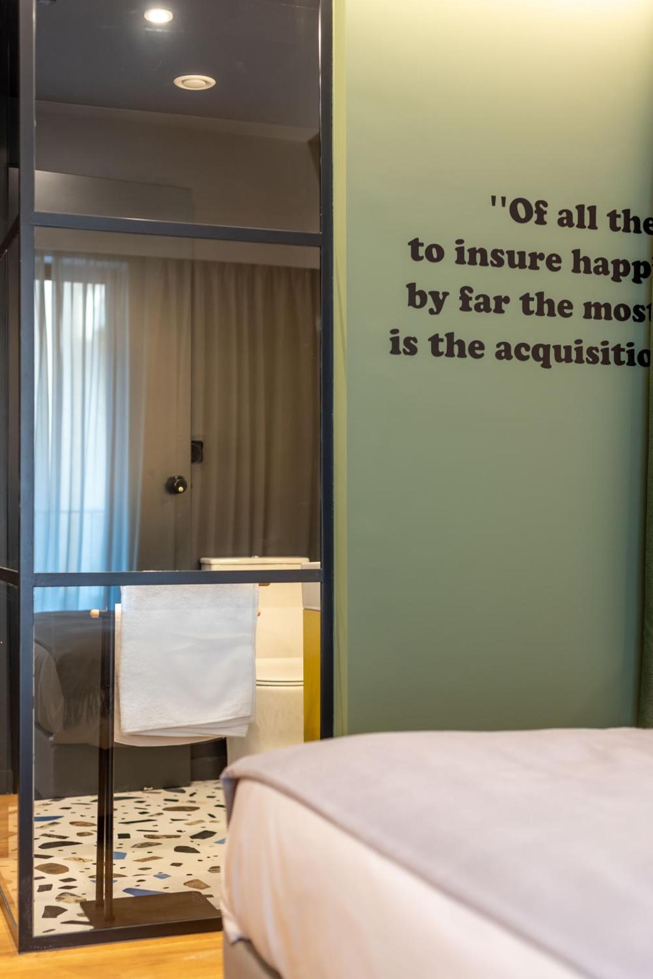 Corto Maltese Boutique - Photo 21