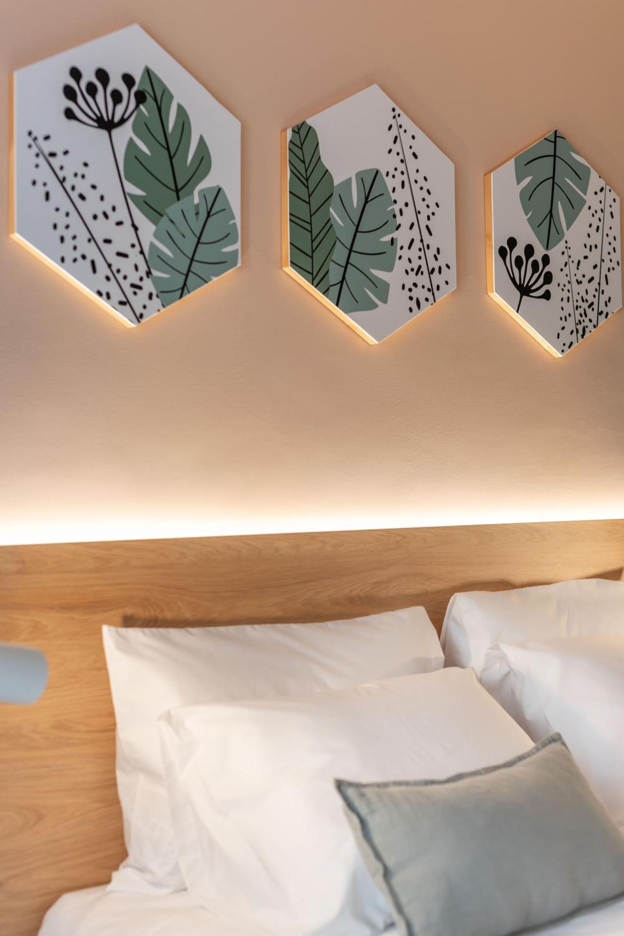 Corto Maltese Boutique - Photo 23