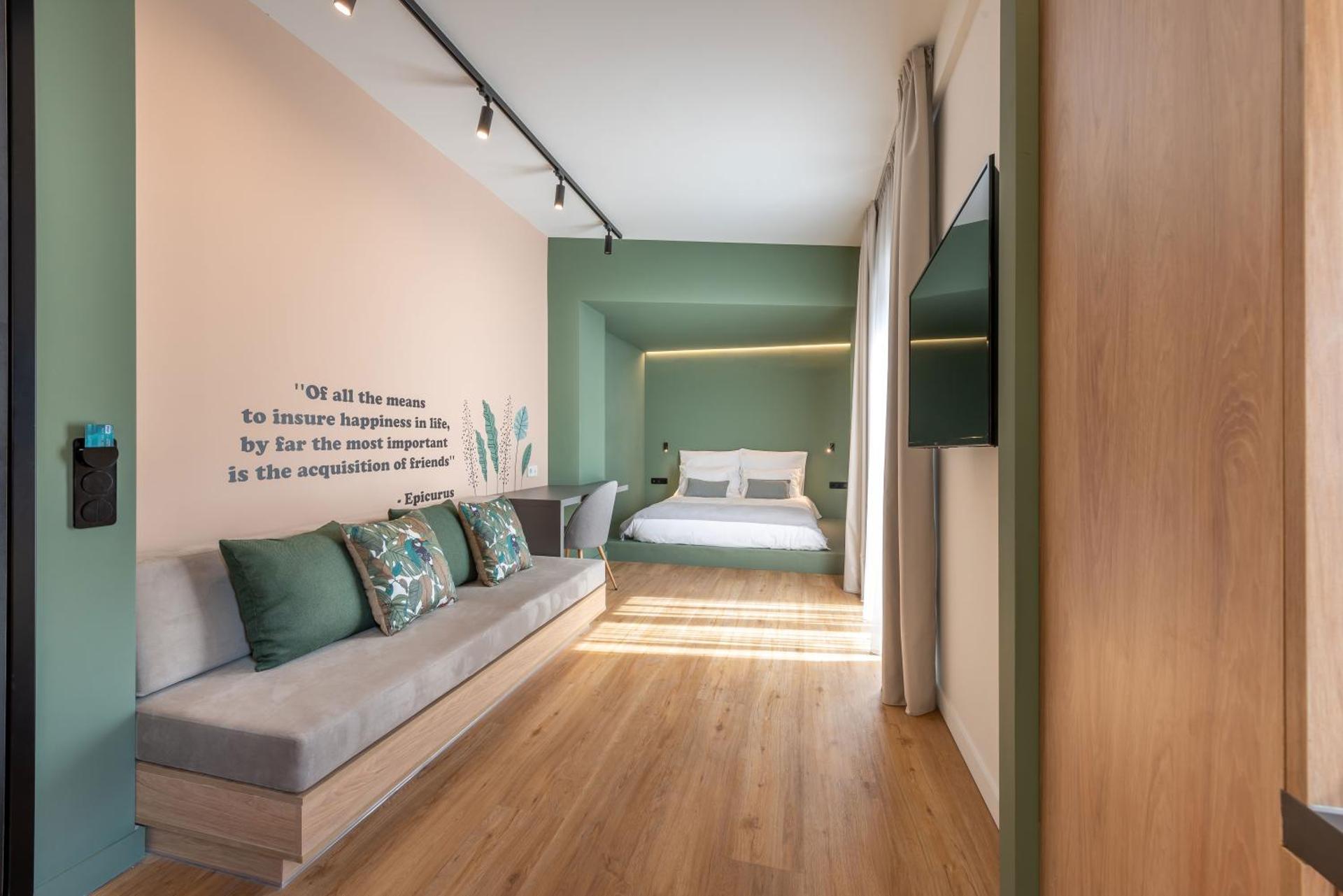 Corto Maltese Boutique - Photo 57