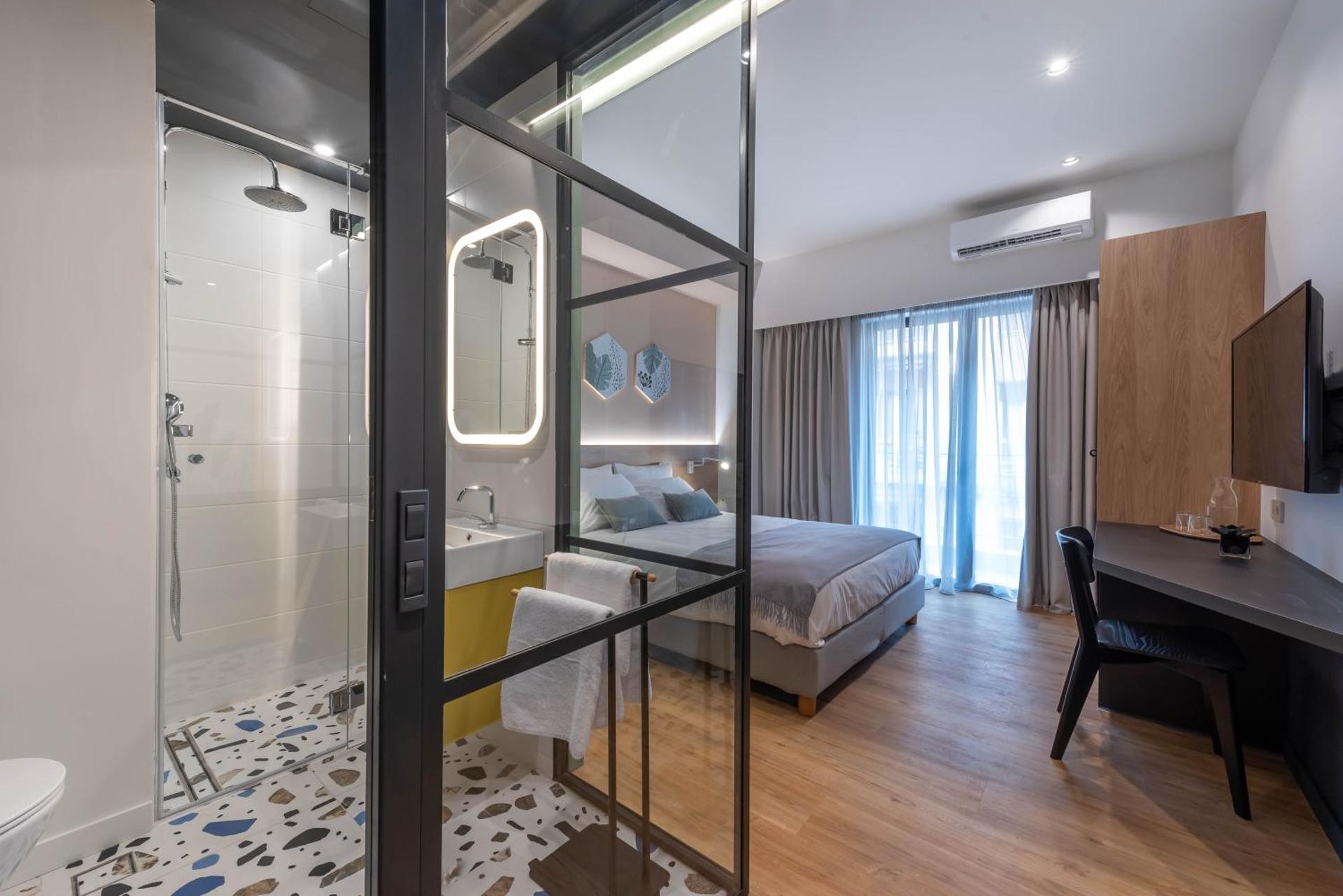 Corto Maltese Boutique - Photo 17