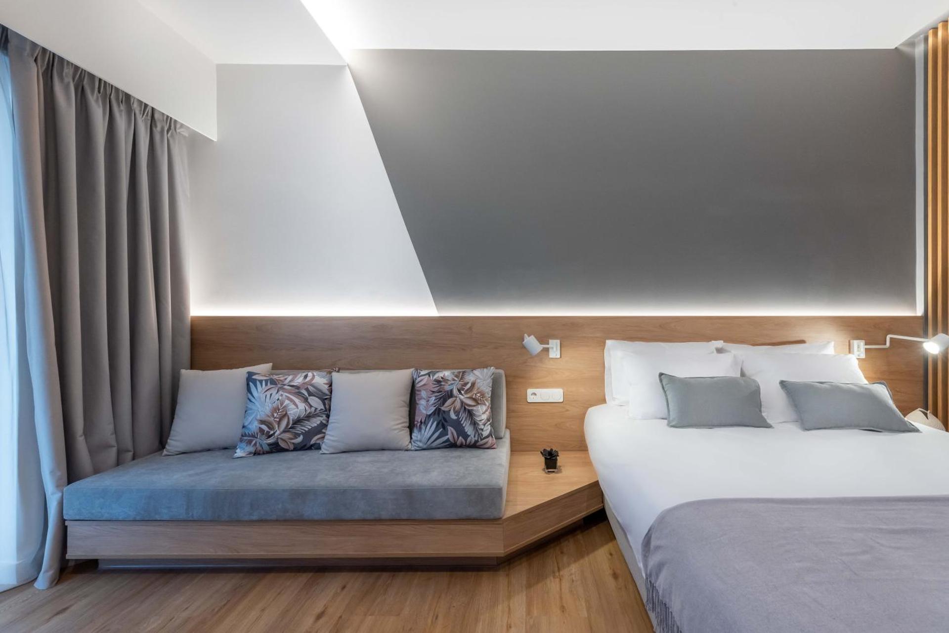 Corto Maltese Boutique - Photo 27