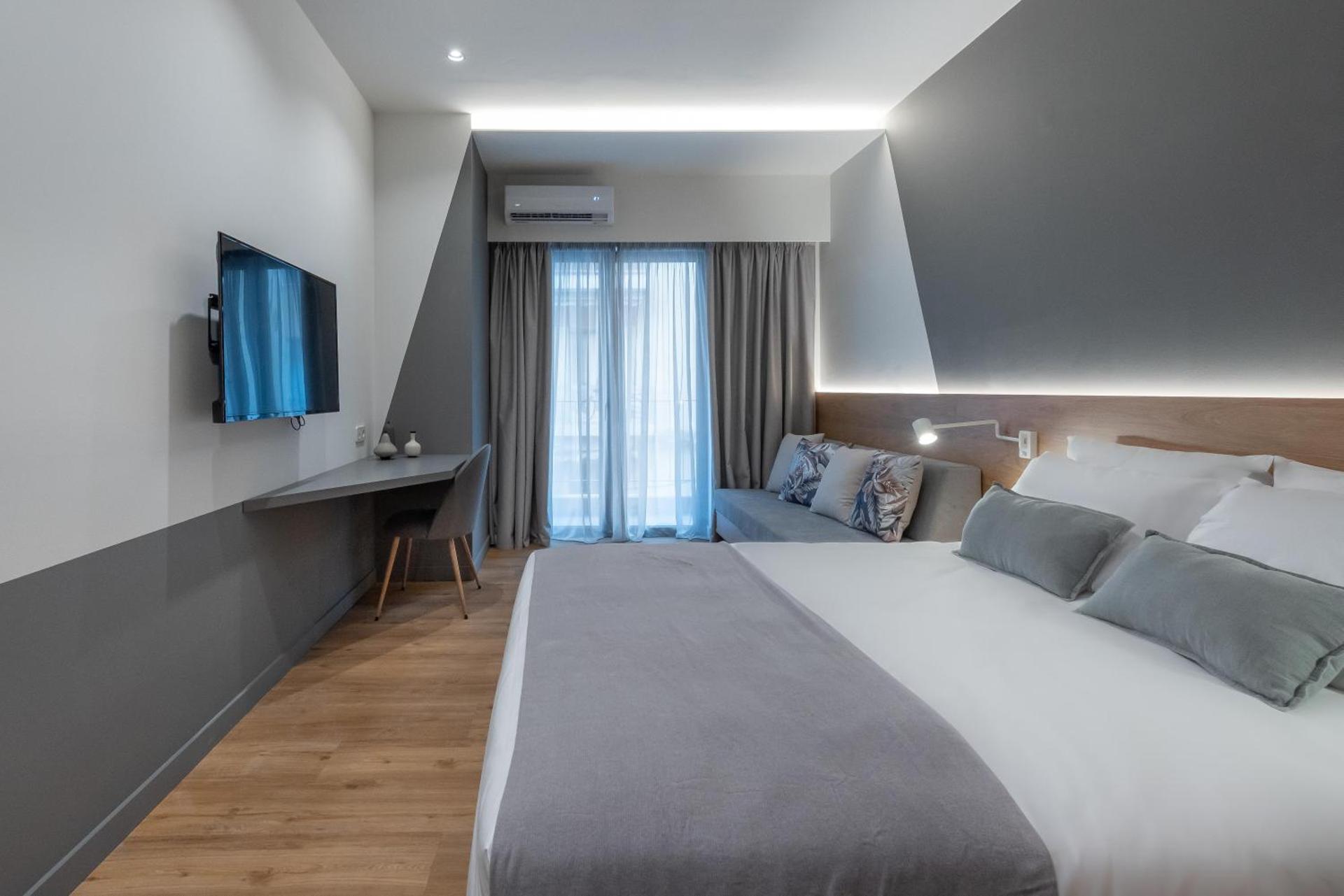 Corto Maltese Boutique - Photo 33