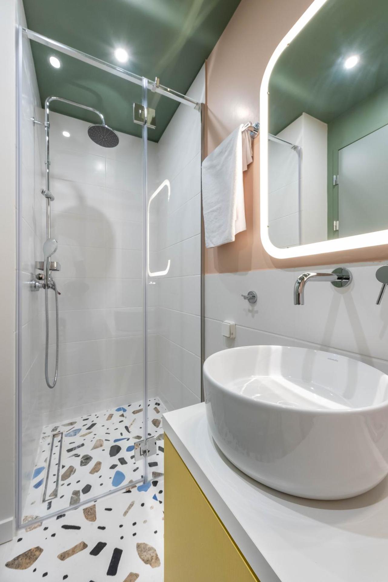 Corto Maltese Boutique - Photo 16