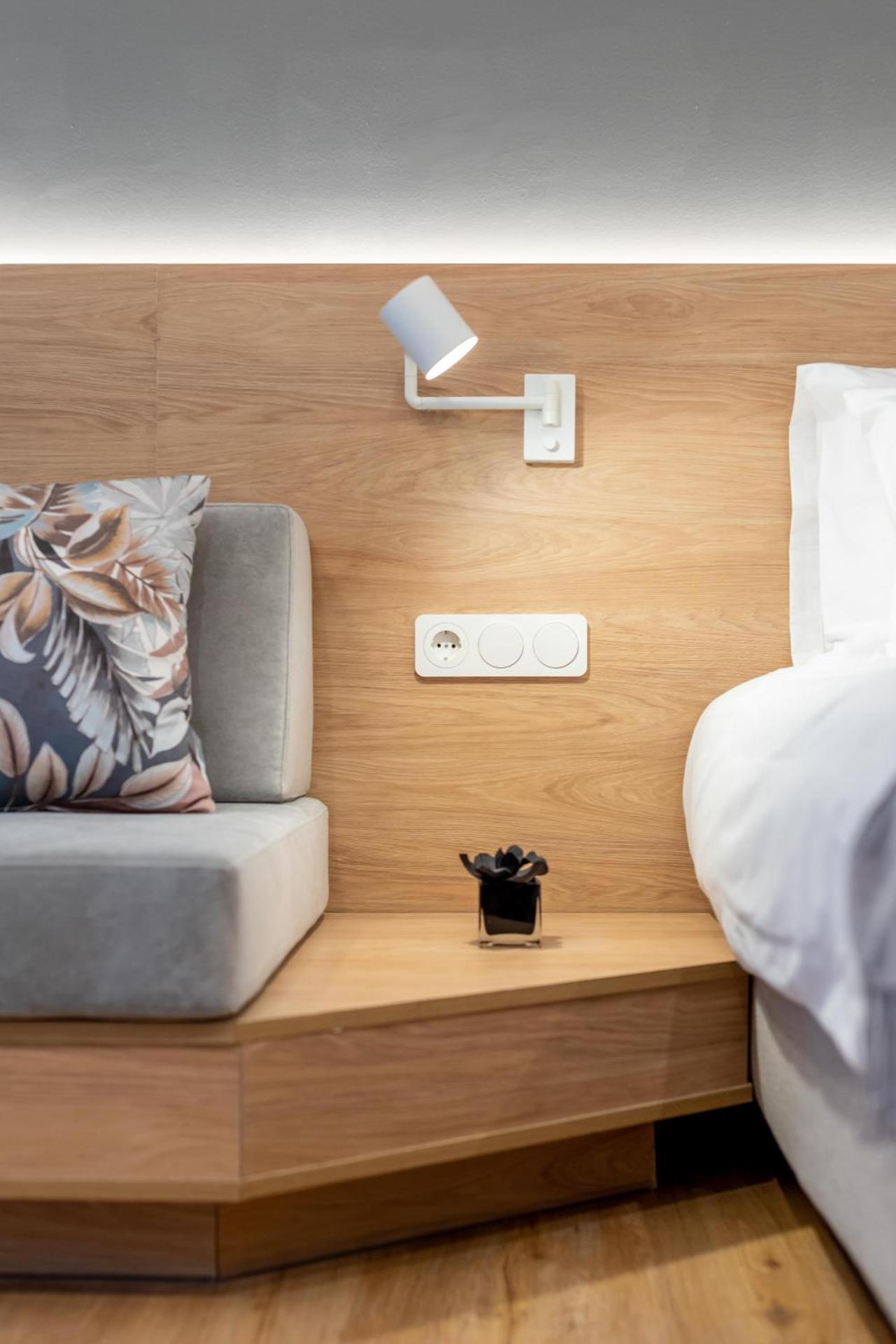 Corto Maltese Boutique - Photo 32