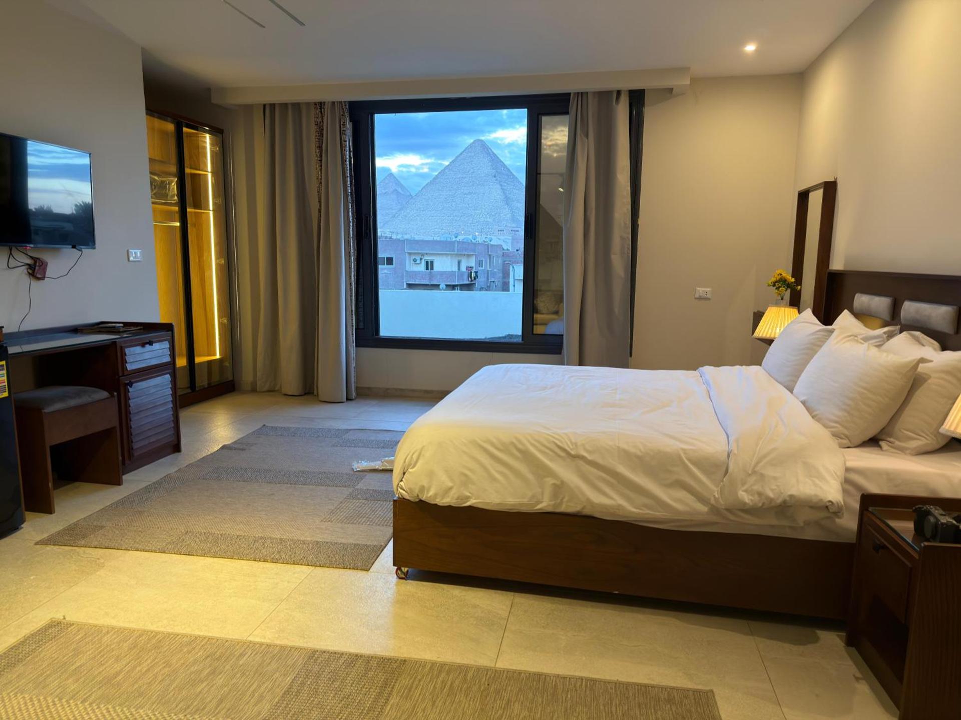 Z pyramids view - Photo 10