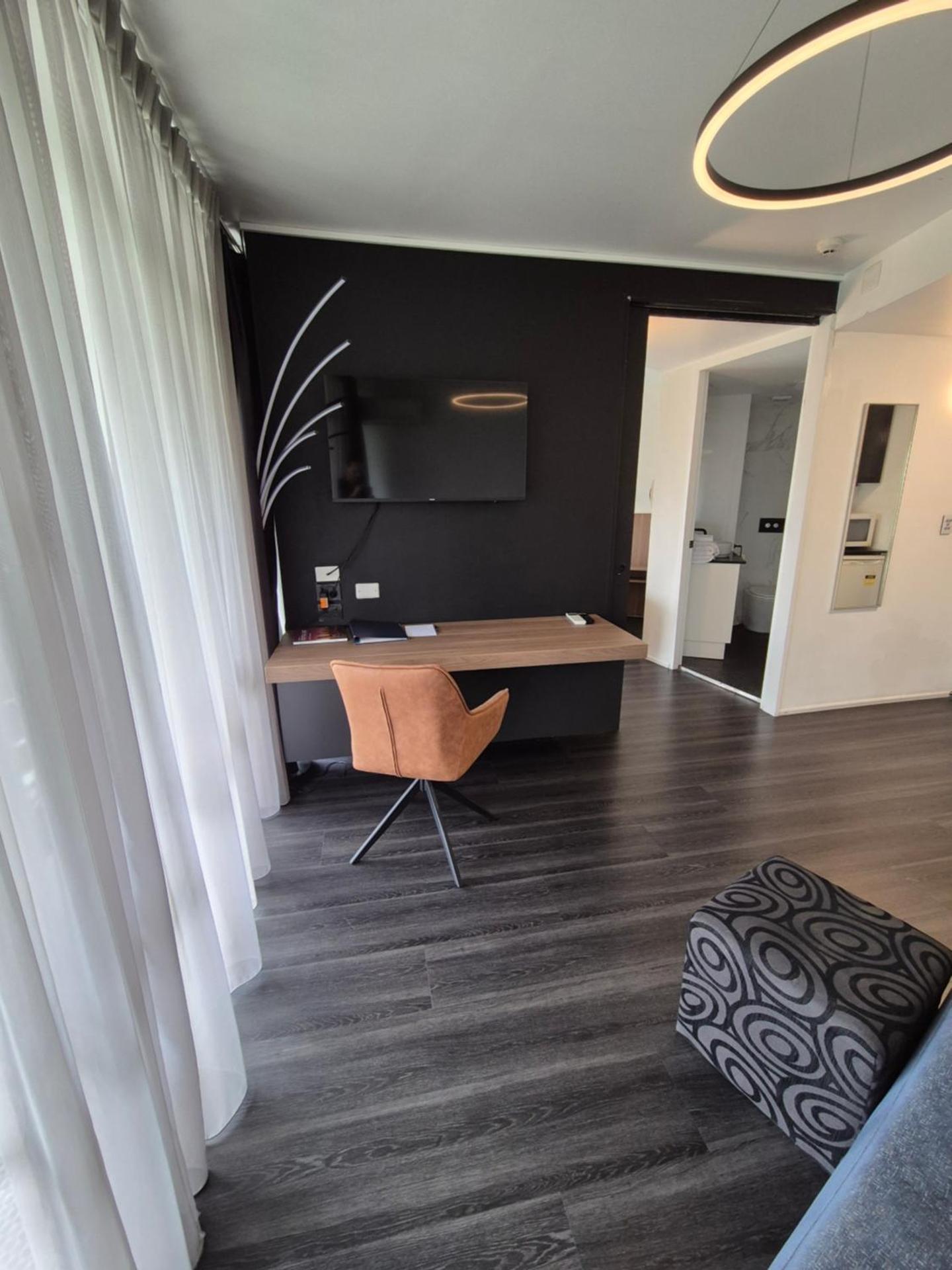 Madison Tower Mill Hotel - Photo 36