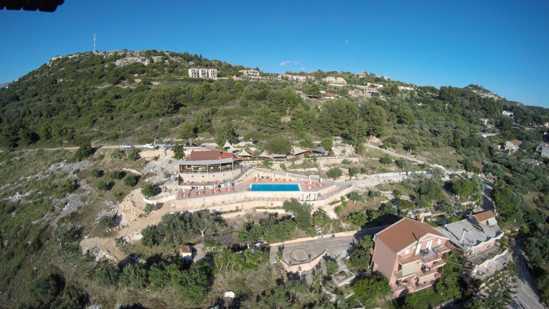 Stefanos Studios - Photo 98