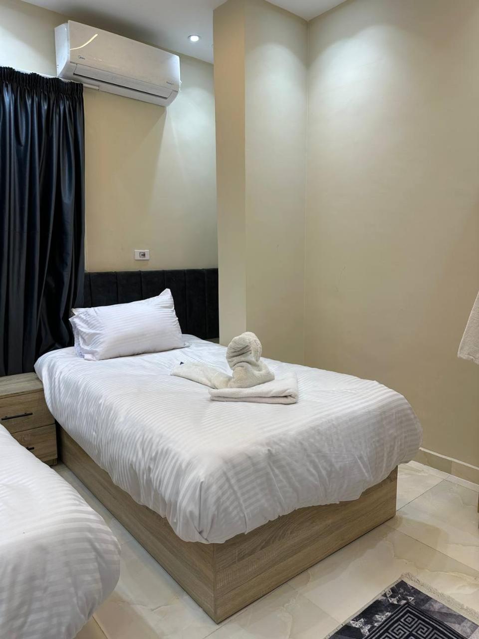 Linda Pyramids view - Photo 95