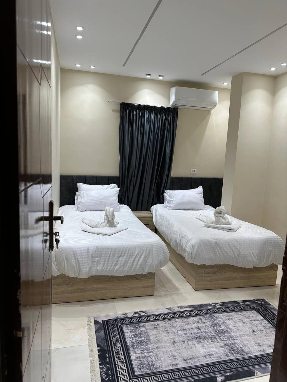 Linda Pyramids view - Photo 87