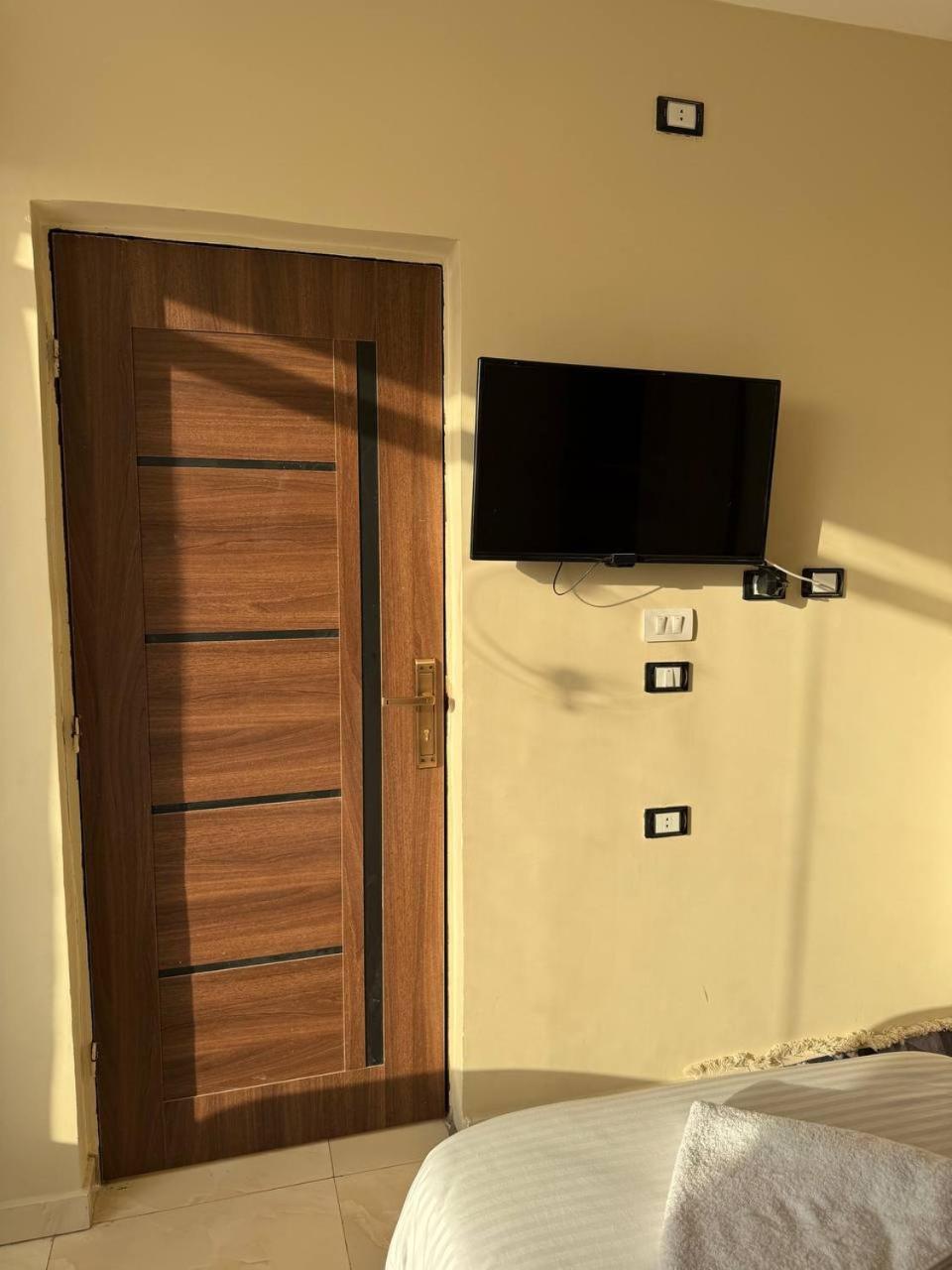 Linda Pyramids view - Photo 52