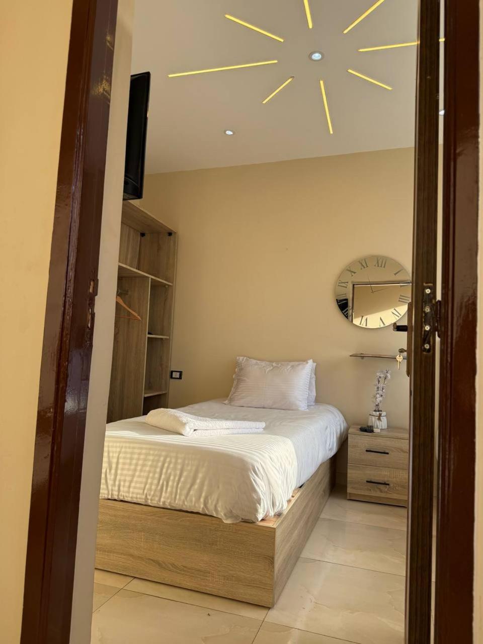 Linda Pyramids view - Photo 48