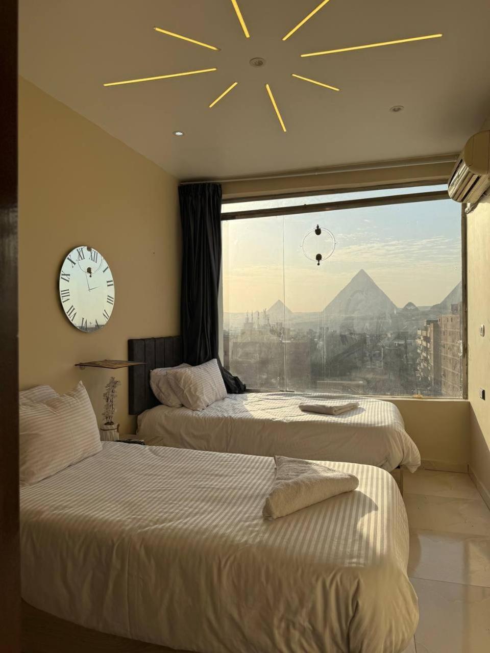 Linda Pyramids view - Photo 47