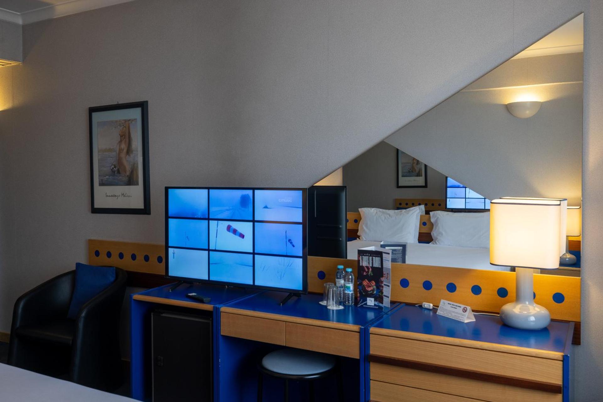 Hotel 3K Barcelona - Photo 158