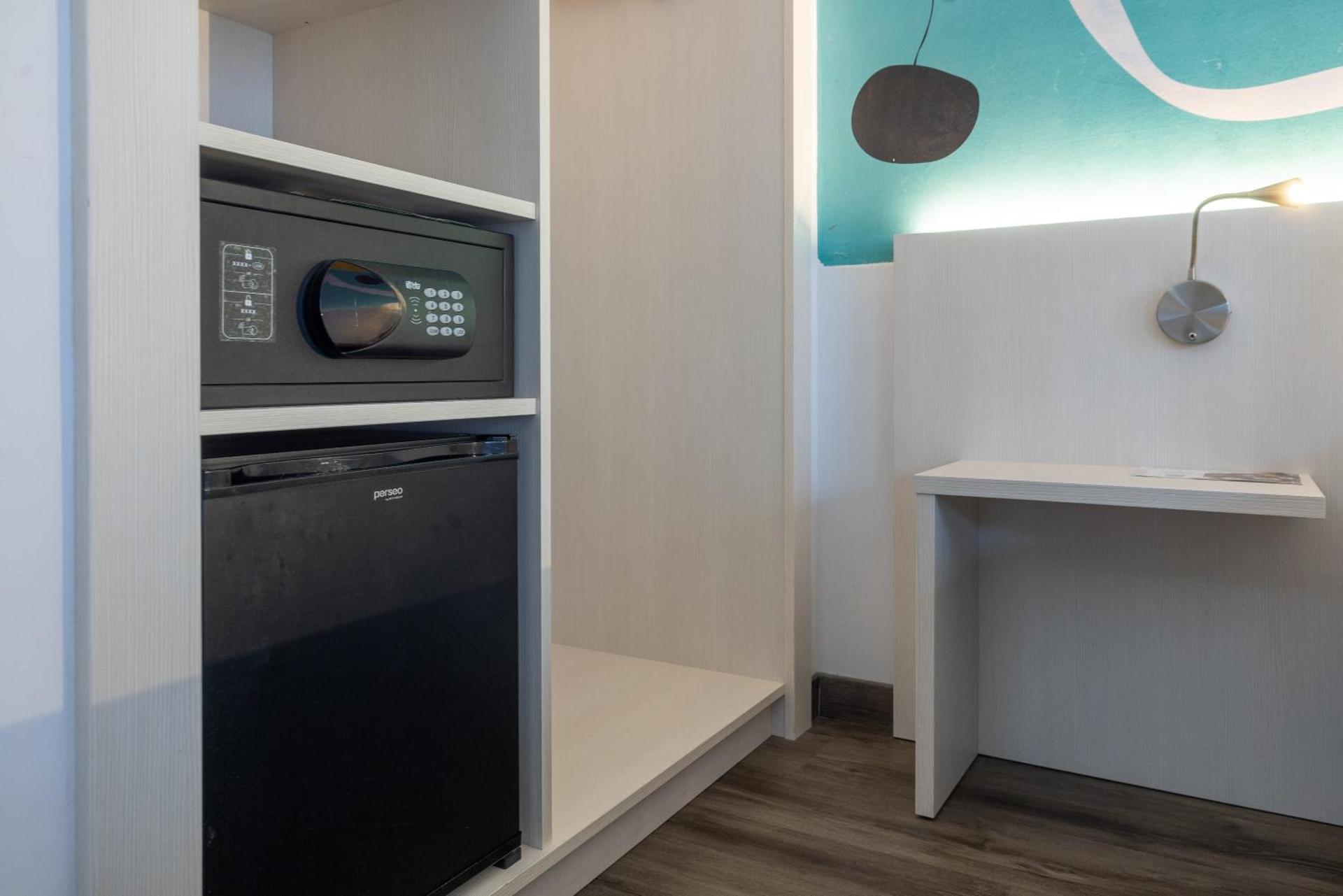 Hotel 3K Barcelona - Photo 174