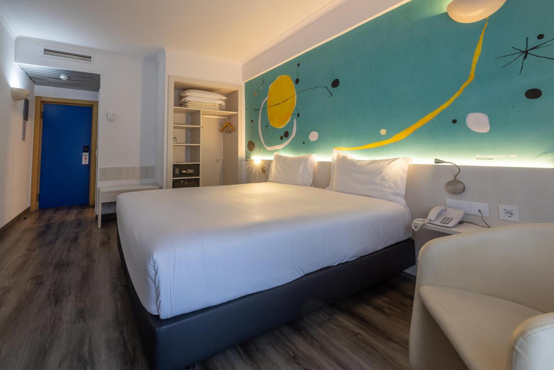 Hotel 3K Barcelona - Photo 170